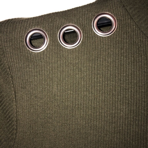 Zara T Shirt - Picture 2 of 3